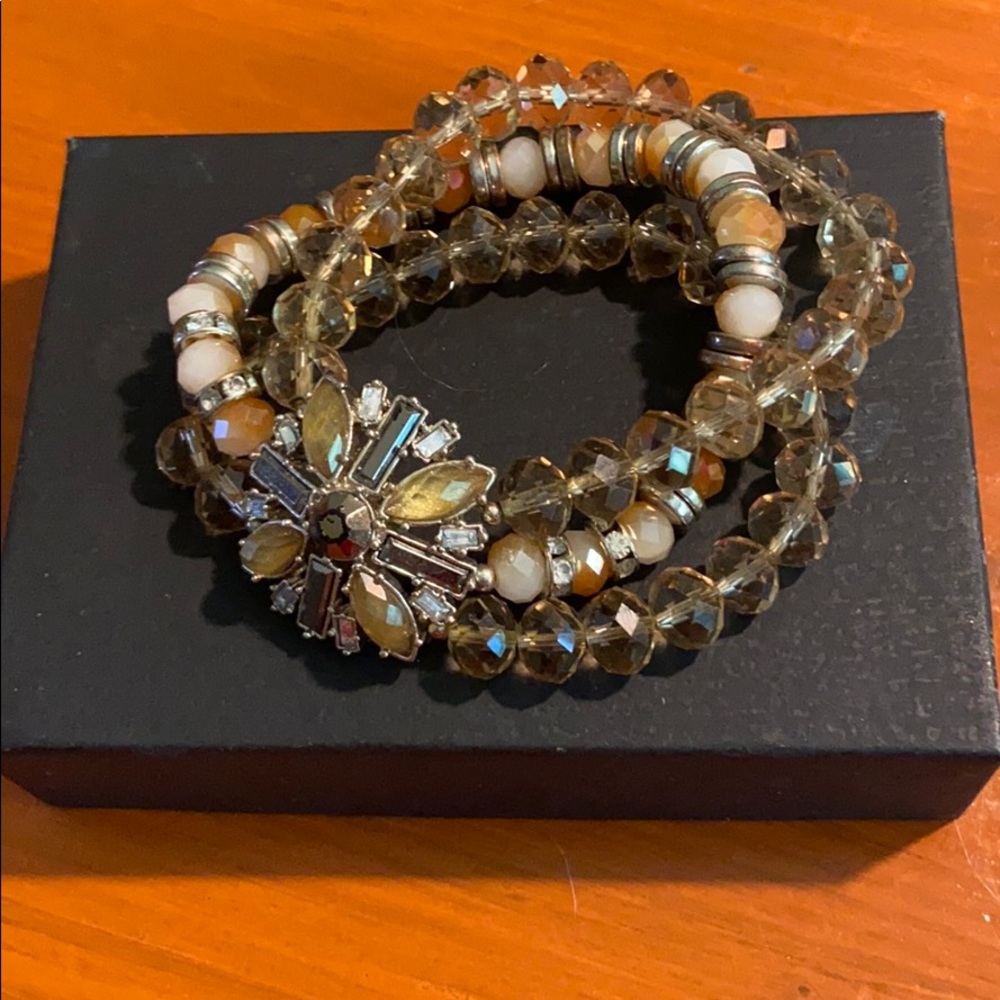Stone and Jewels cuff bracelet